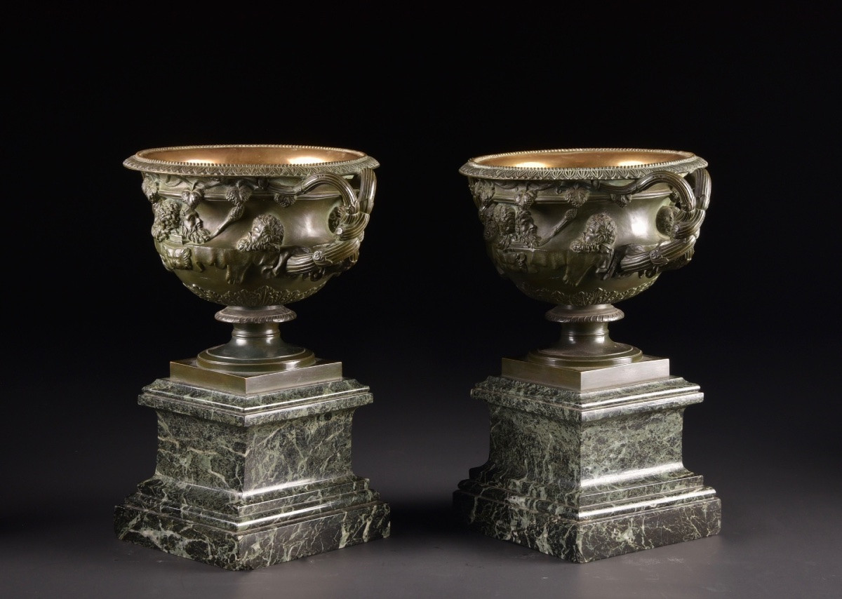 Pair Of Warwick Vases In Patinated Bronze On Green Marble Bases-photo-3