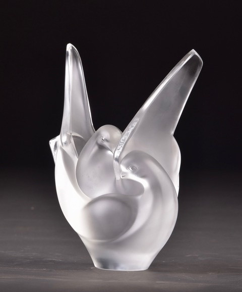 Sylvie Crystal Dove Vase – Lalique, 1970 -photo-1