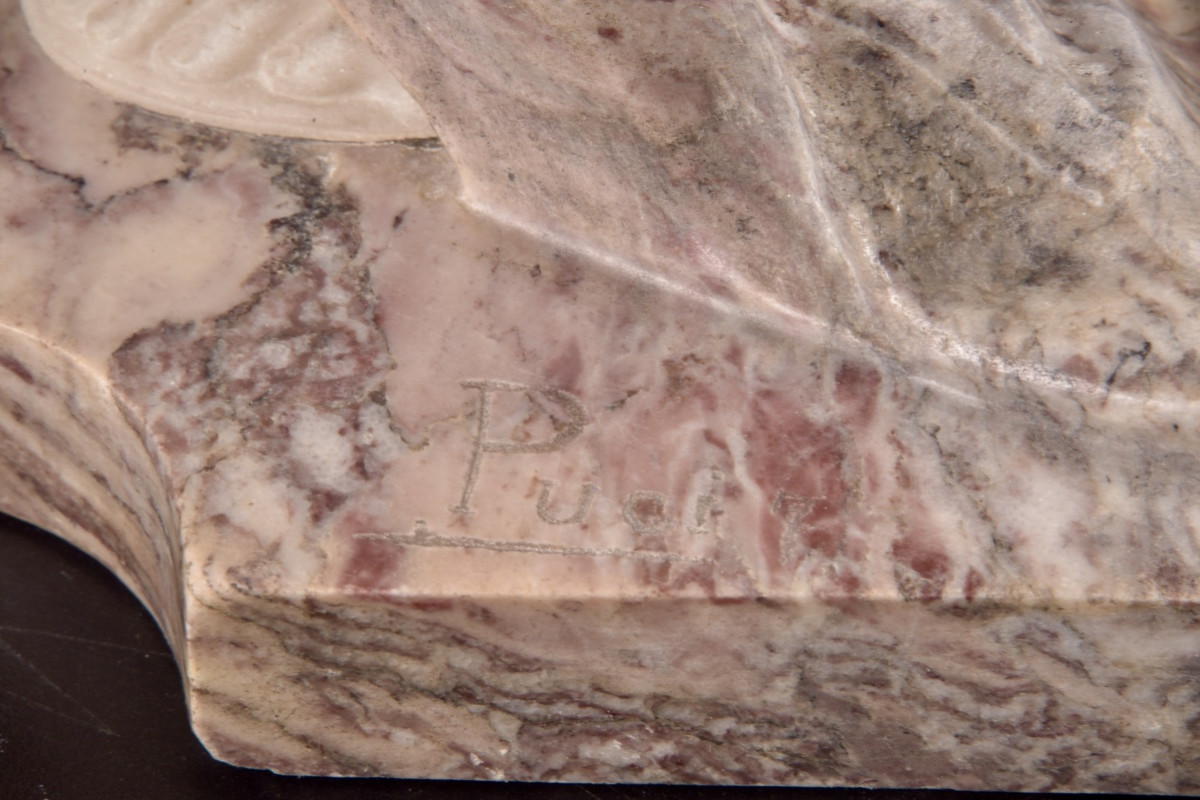 Figure en marbre sculpté d’une jeune femme à la lyre, signée Pugi-photo-1