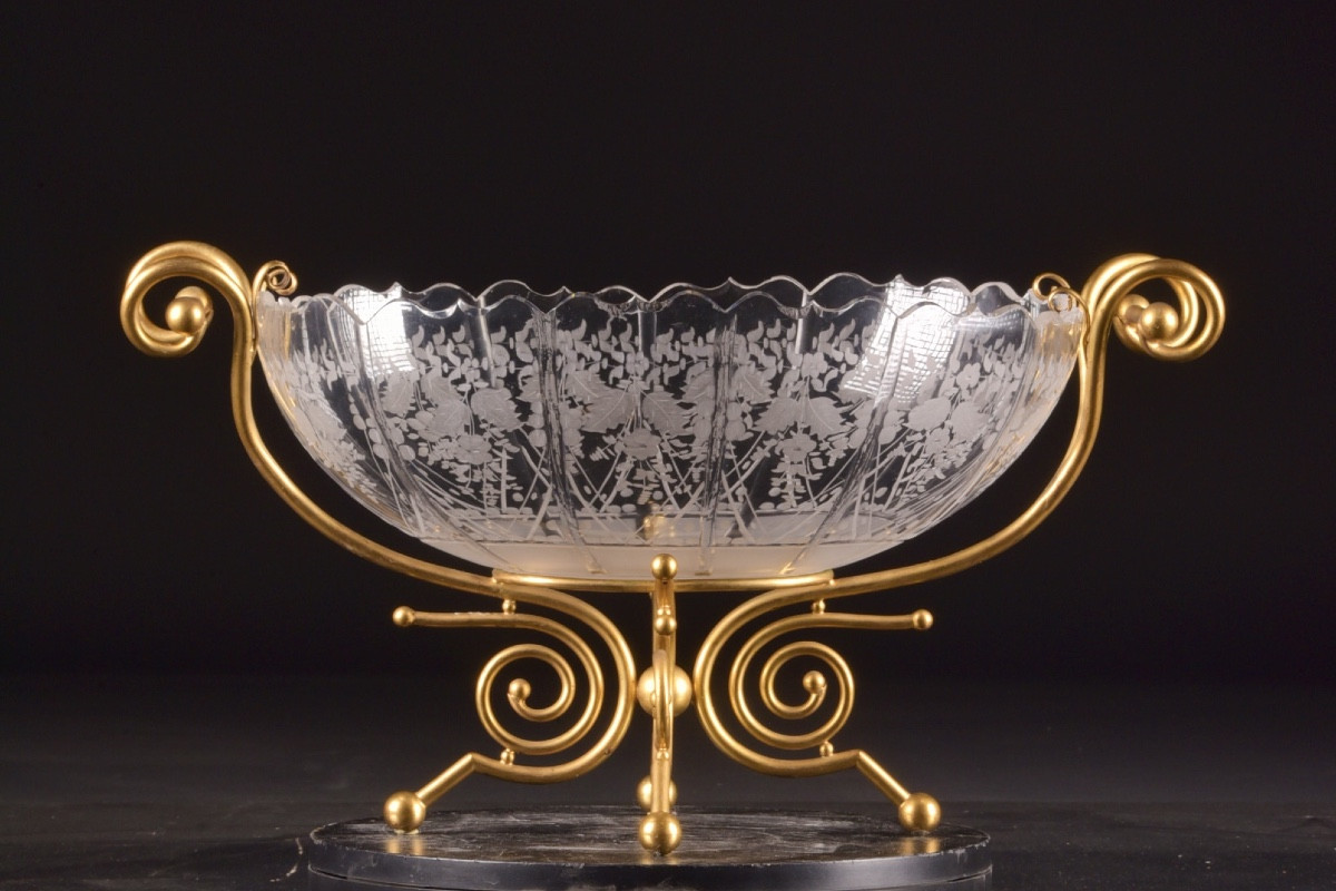Centre de table en verre de Baccarat monté en bronze doré, France, fin du XIXᵉ / début du XXᵉ s