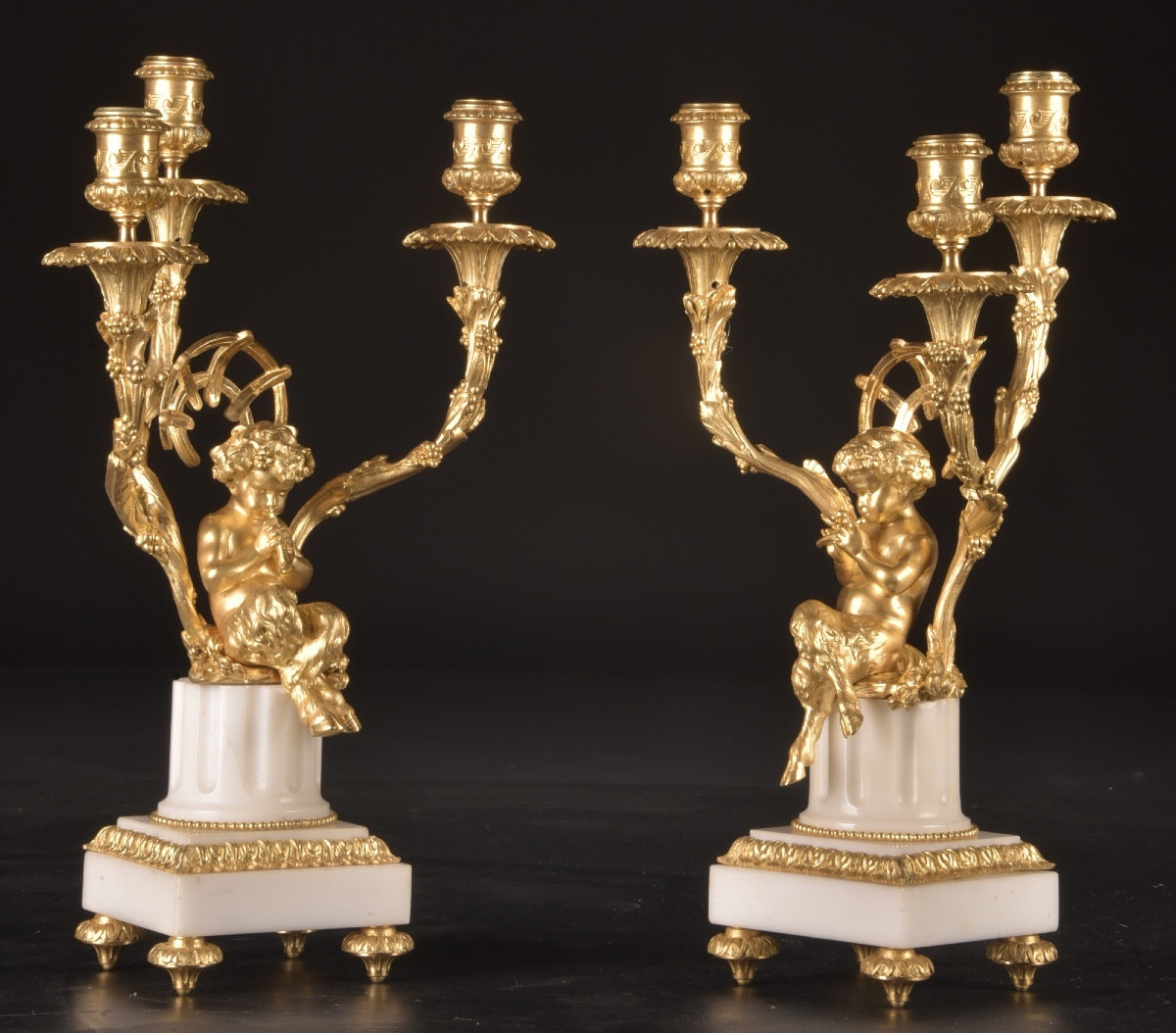 Ensemble de pendule en bronze doré d’époque française, fin du XIXᵉ siècle-photo-2