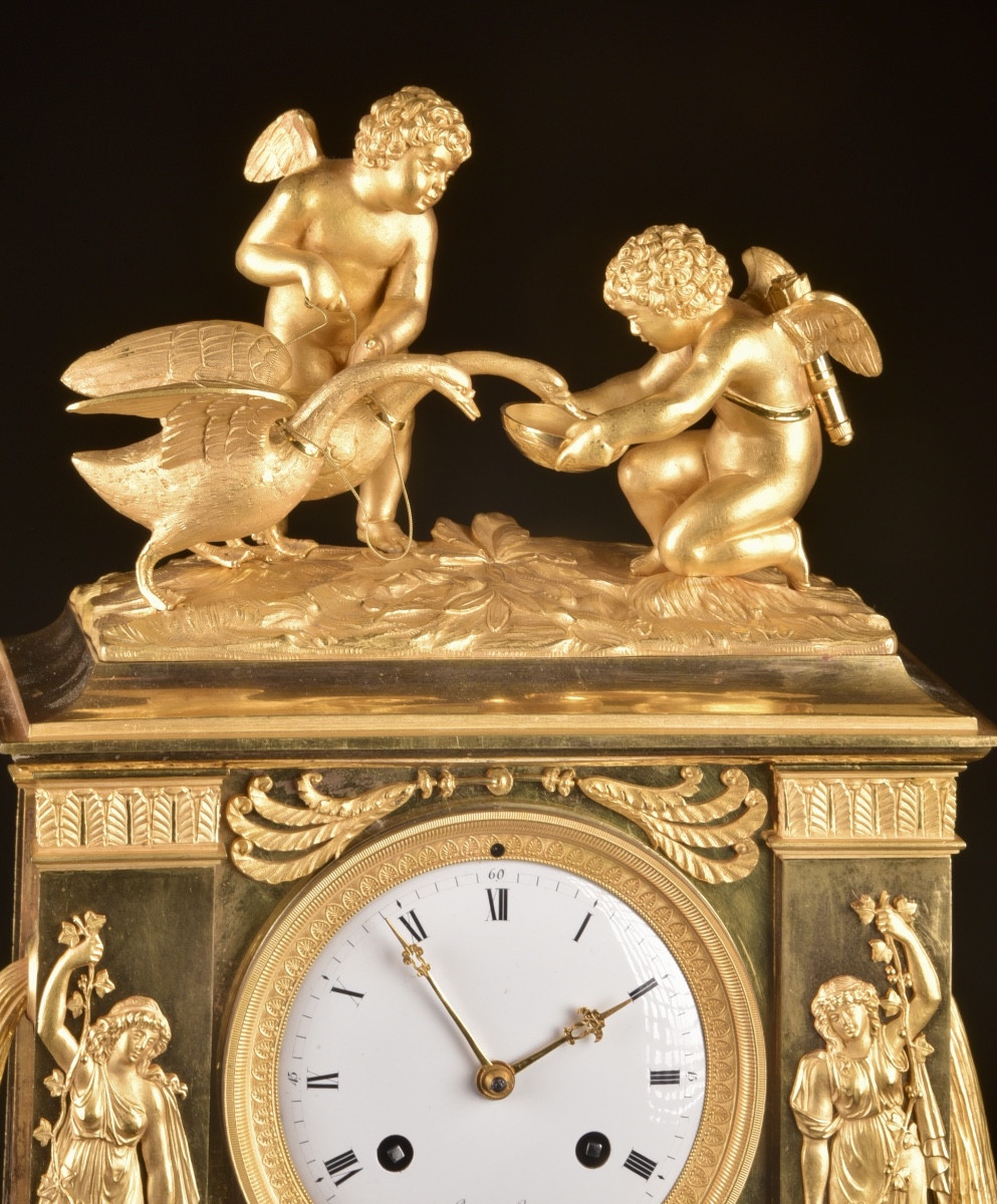 Pendule en bronze doré, Paris, période Empire, par Lepaute-photo-2