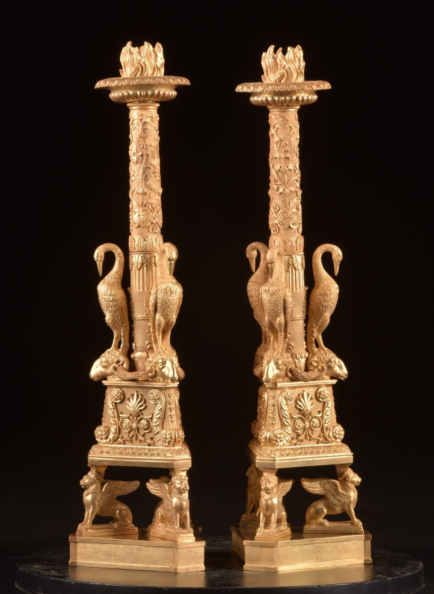 Paire de bougeoirs en bronze doré — Attribuée à Giuseppe Boschi (1766–1821), fin XVII-photo-2