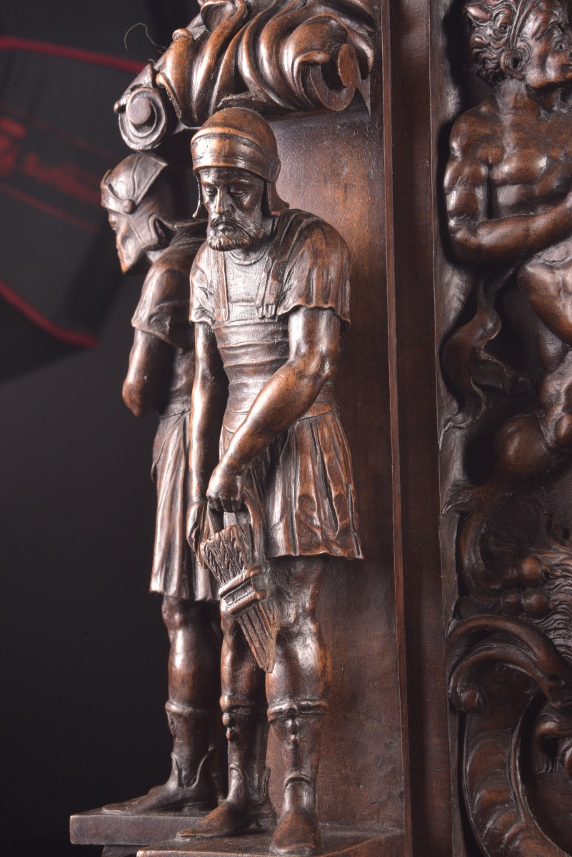 Coffre ancien en noyer sculpté, Italie, XIXe siècle, style néoclassique-photo-4