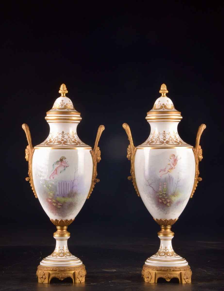 Pair Of Monumental Urns In French Porcelain Mounted In Gilt Bronze, Napoleon III Period-photo-3