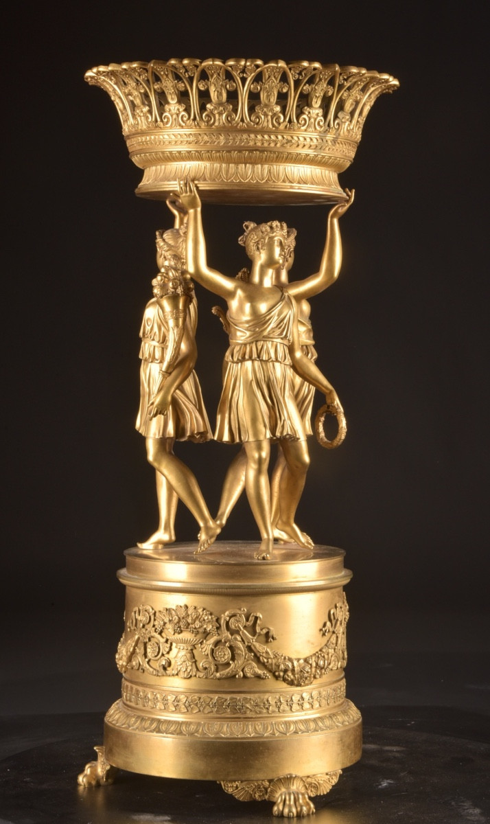Centre de table en bronze doré, époque Empire, début XIXe siècle, attribué à Philippe Thomire 