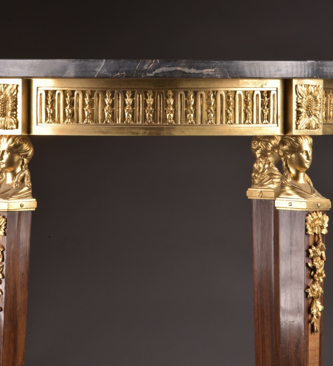 Highly Refined Neoclassical Gueridon Of The Late 19th Century-photo-3