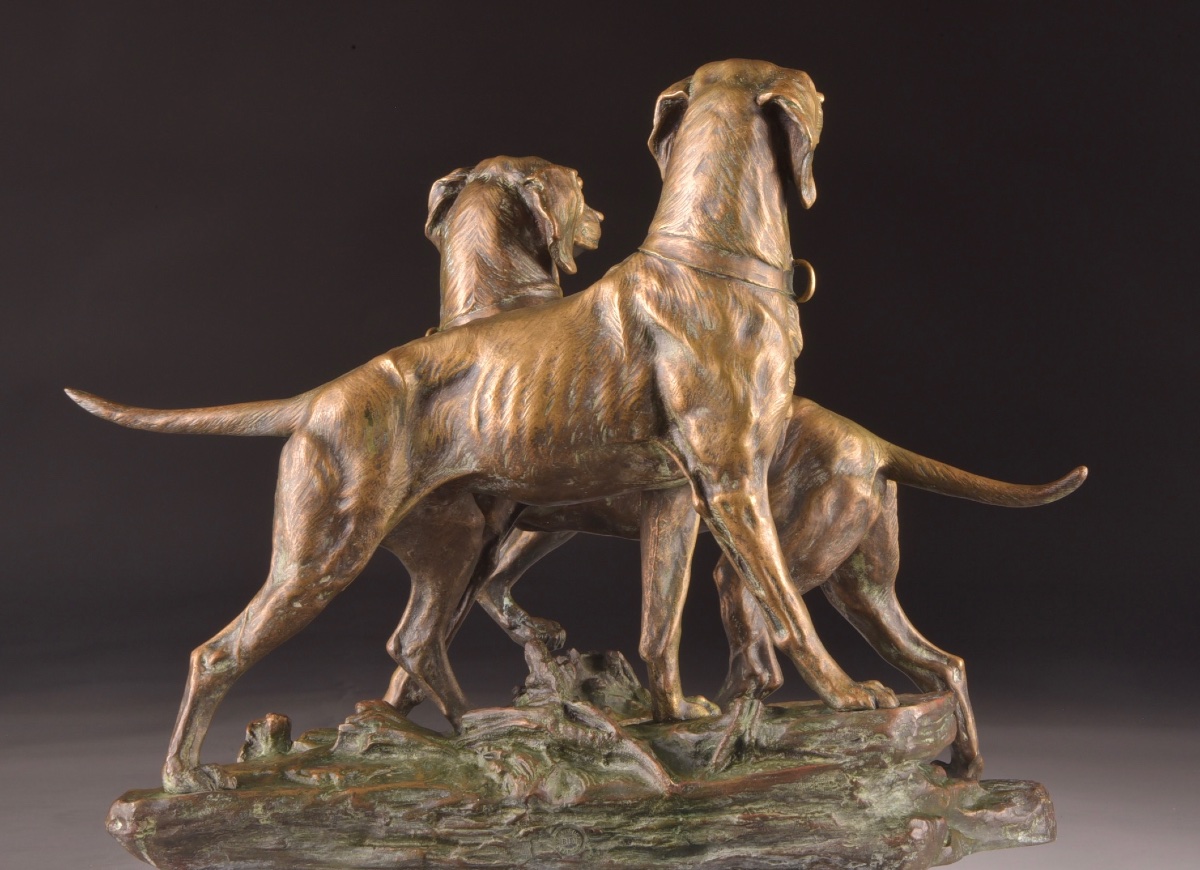 É. Drouot (1859–1945) Groupe Animalier en Bronze à Patine Représentant Deux Chiens de Chasse-photo-2