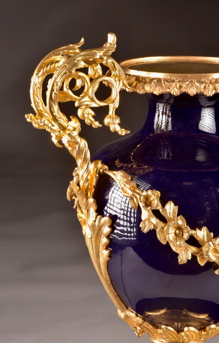 Grand vase en porcelaine bleu cobalt et bronze doré – Époque Napoléon III-photo-2