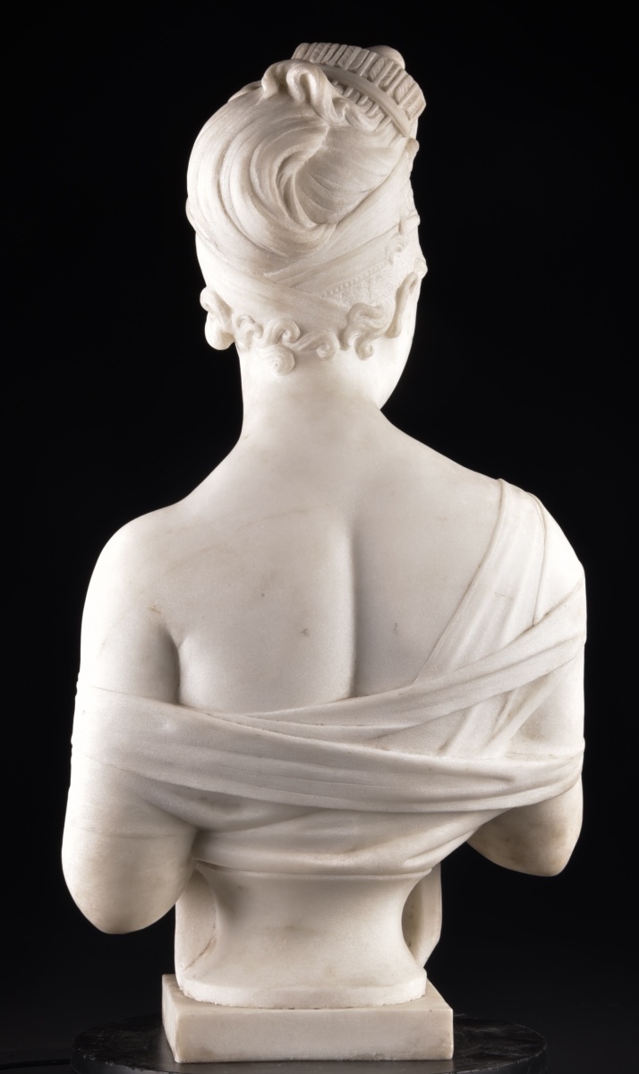 Madame Récamier – Magnificent Neoclassical Bust In Carrara Marble-photo-3