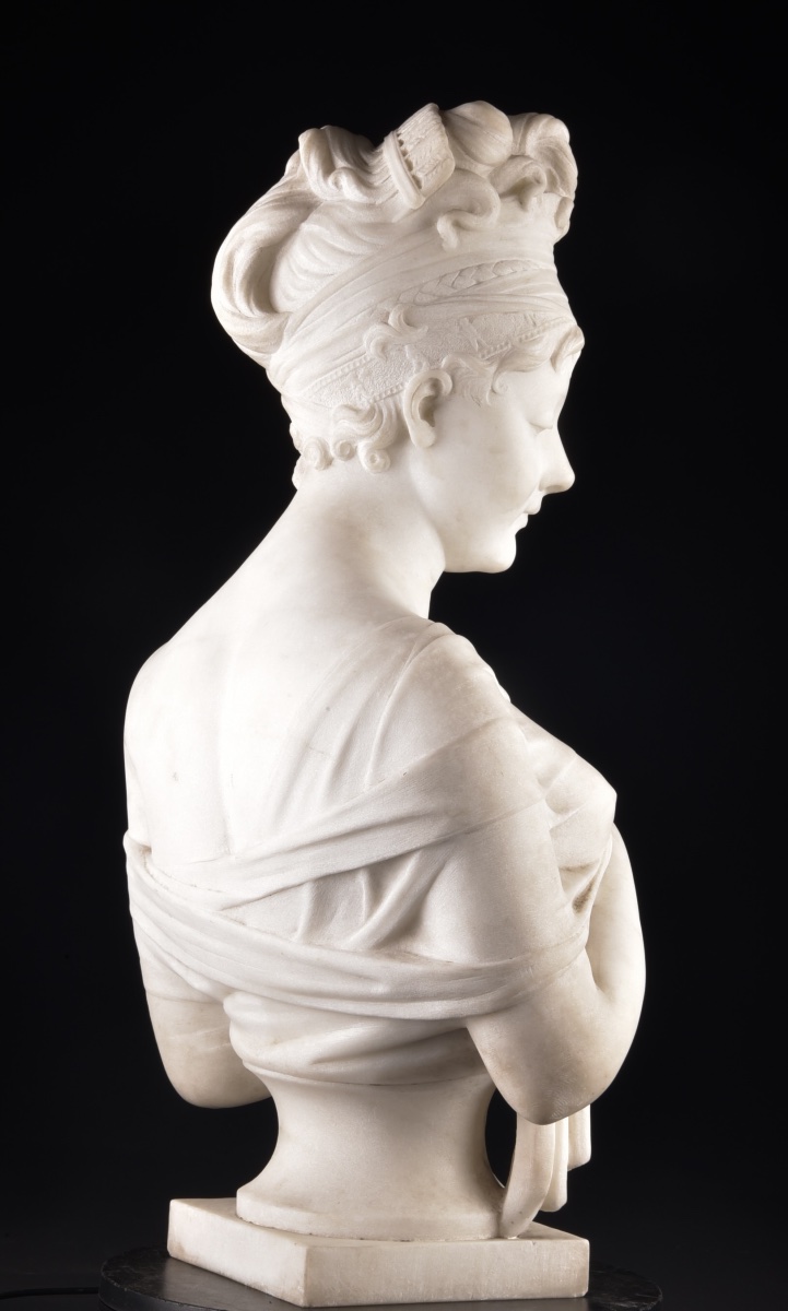 Madame Récamier – Magnificent Neoclassical Bust In Carrara Marble-photo-4