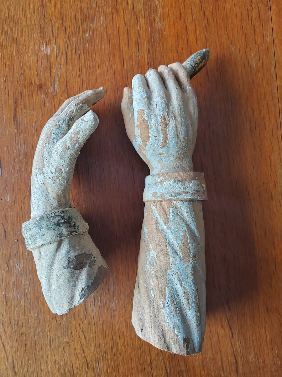 Grande paire de mains en bois sculptés 18 ème -photo-2