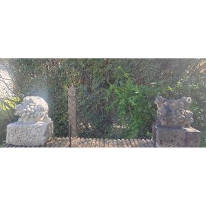 Paire serre Livres gothique en marbre 