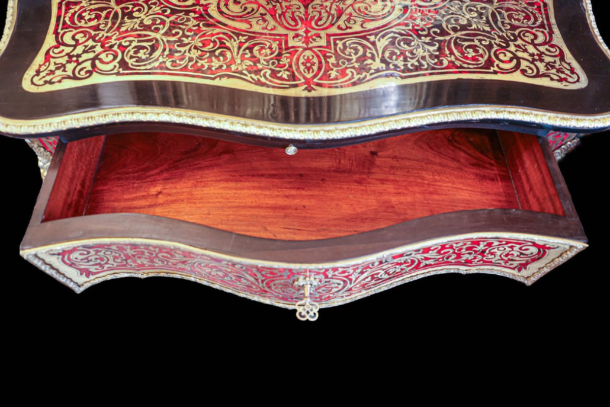 Bonheur Du Jour In The Office-photo-5