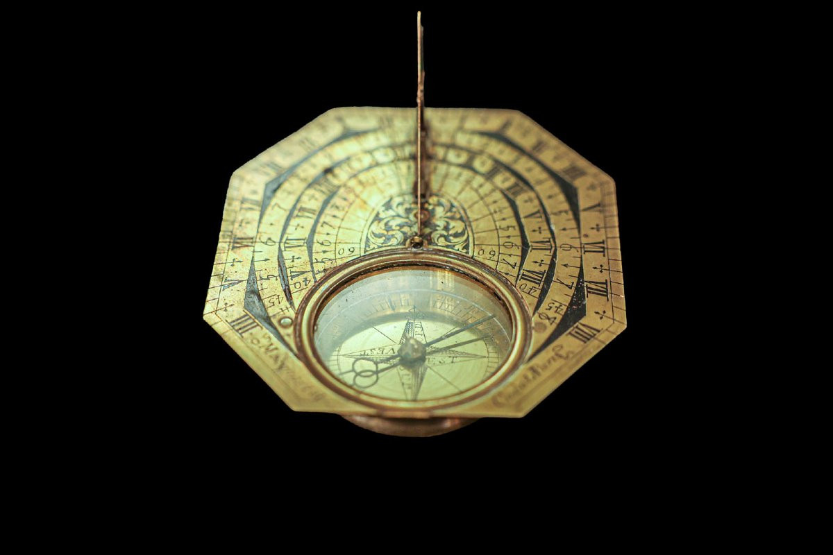 Cadran Solaire Portatif faisant Boussole-photo-3