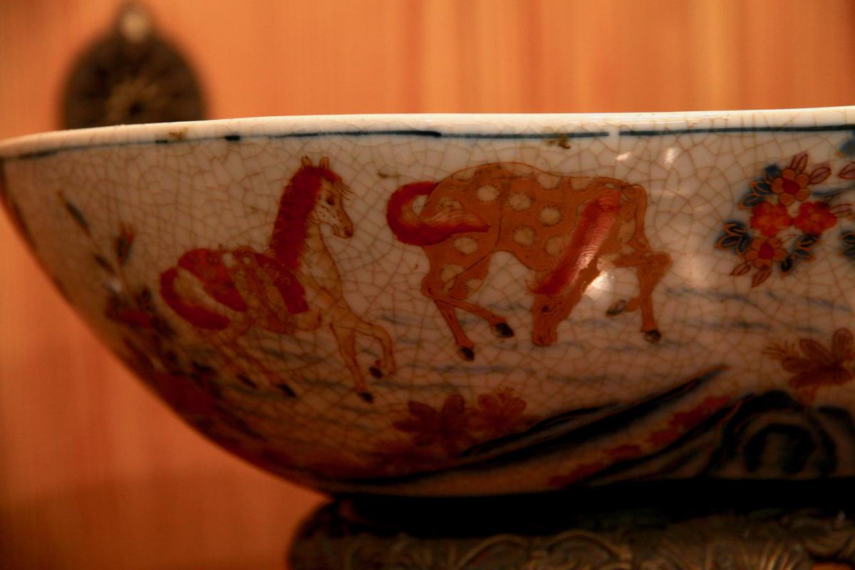 Chinese Ceramic Dish With Golden Bronze Mount, Twentieth Century-photo-4