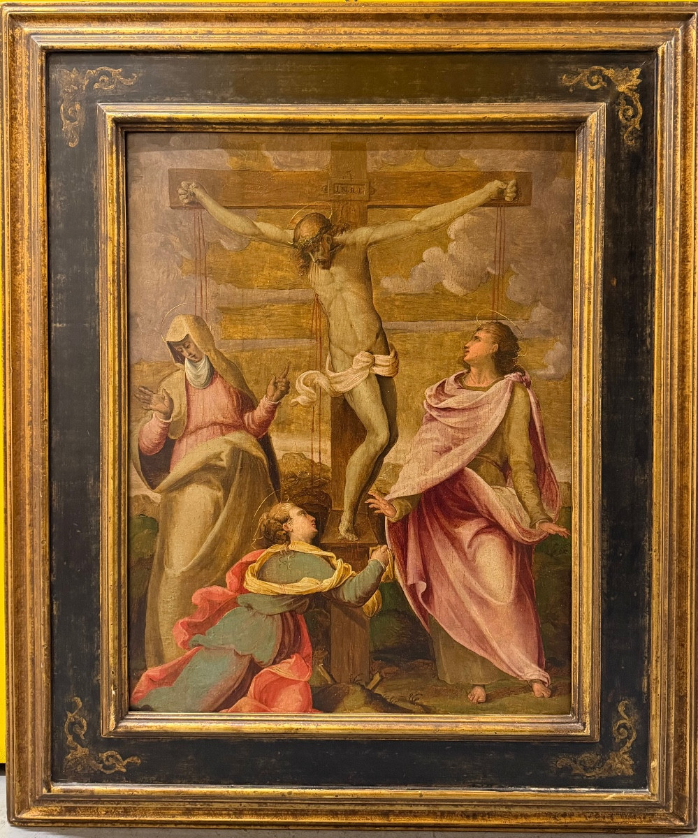 Antique Oil On Panel Depicting The Crucifixion