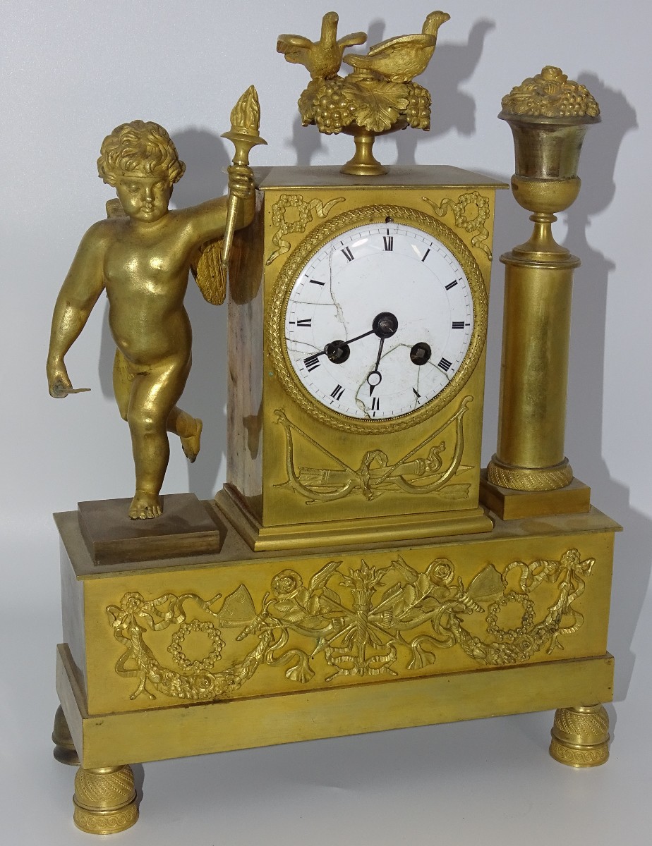 Pendule d'époque Restauration En Bronze Doré