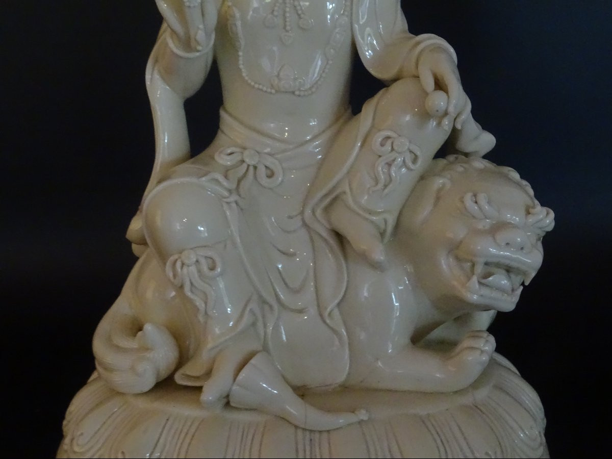 Guanyin Sculpture On A Fo Dog, Blanc De Chine Or Dehua From The 18th Century-photo-4
