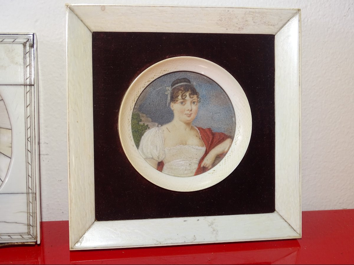 2 miniatures en os ou ivoire du XIX ème, portraits jeune femme-photo-2
