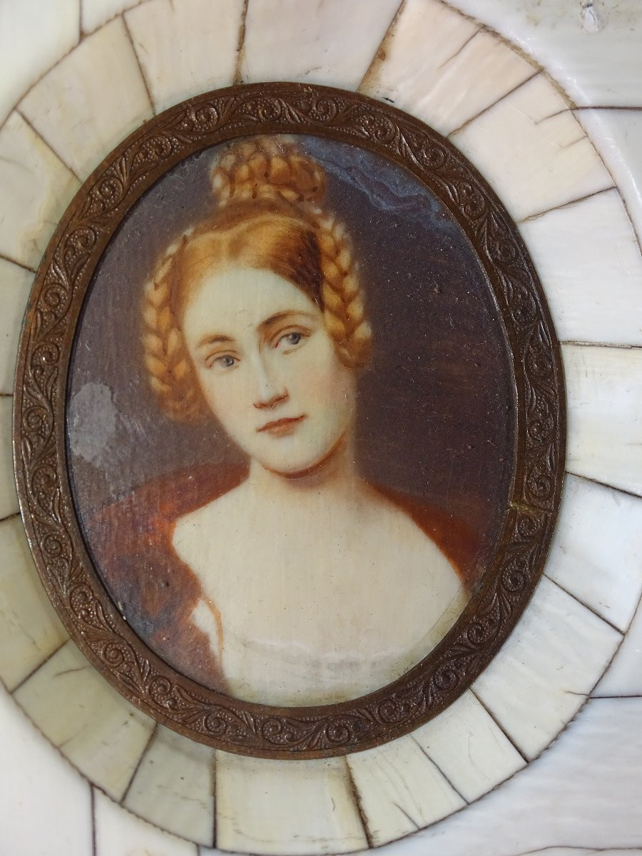 2 miniatures en os ou ivoire du XIX ème, portraits jeune femme-photo-3