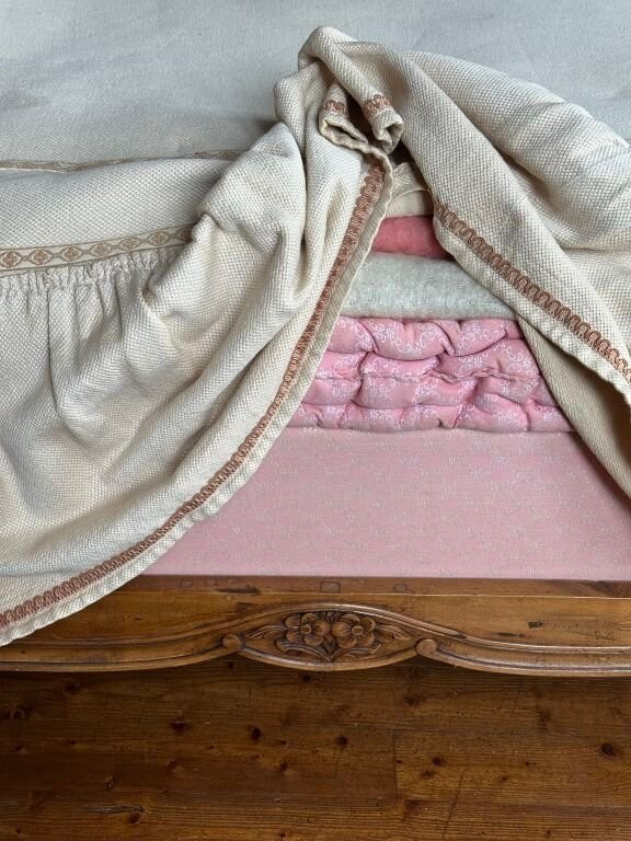 Paire de lits en noyer mouluré et sculpté. Style Louis XV.-photo-3