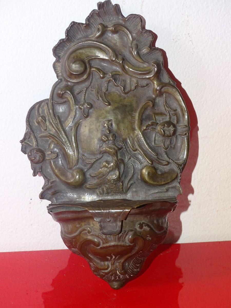 Bénitier laiton repoussé - époque XVIIIème