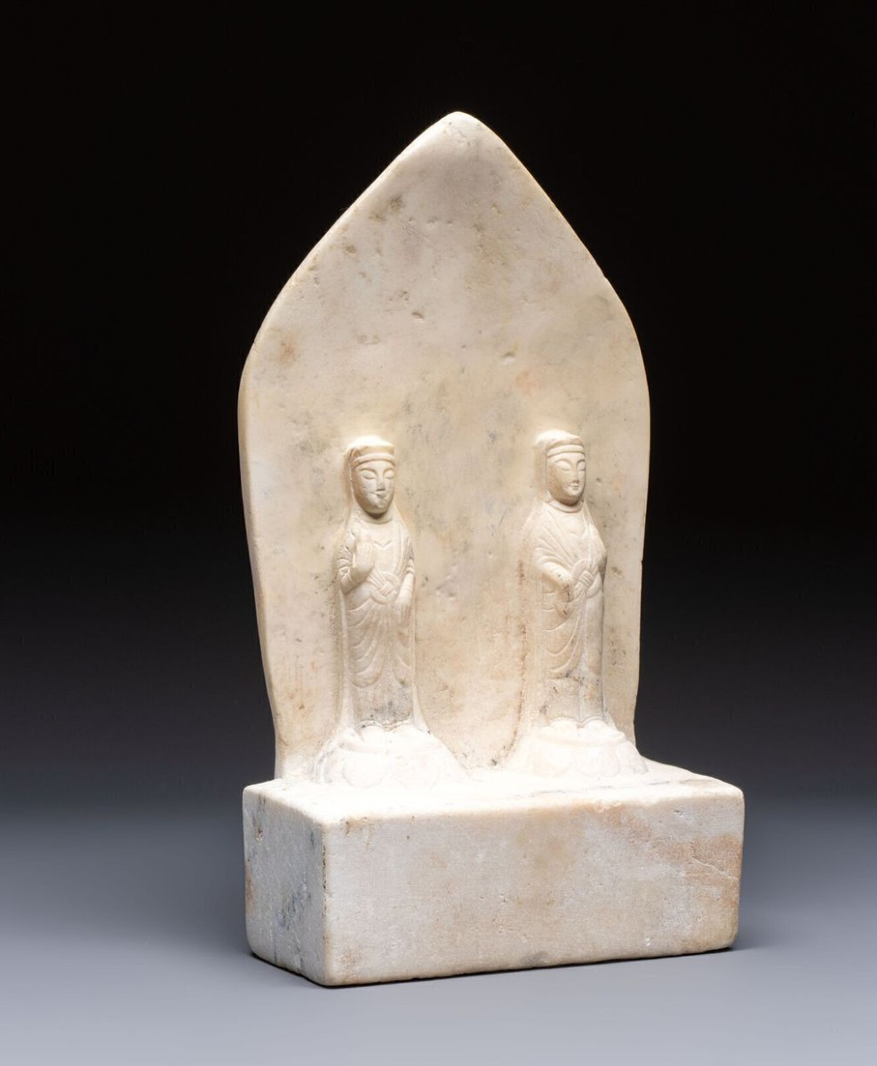 White Marble Stele, Northern Qi Dynasty, Pair Of Bodhisattvas Avalokiteśvara, 6th Century