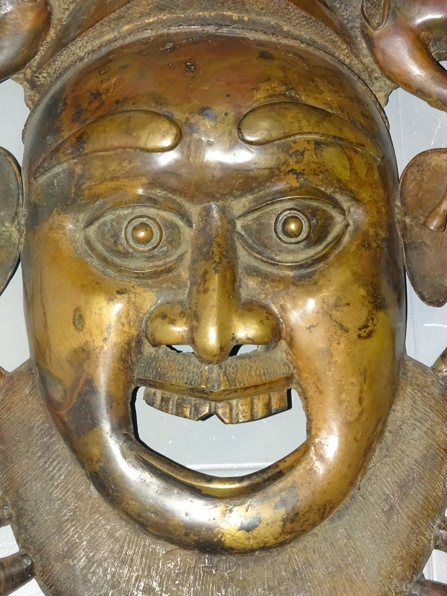 Grand masque Bamoun en bronze, cameroun, 87 cm-photo-2