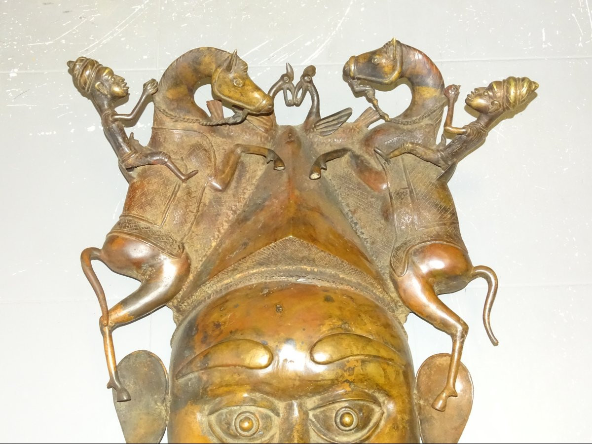 Grand masque Bamoun en bronze, cameroun, 87 cm-photo-1