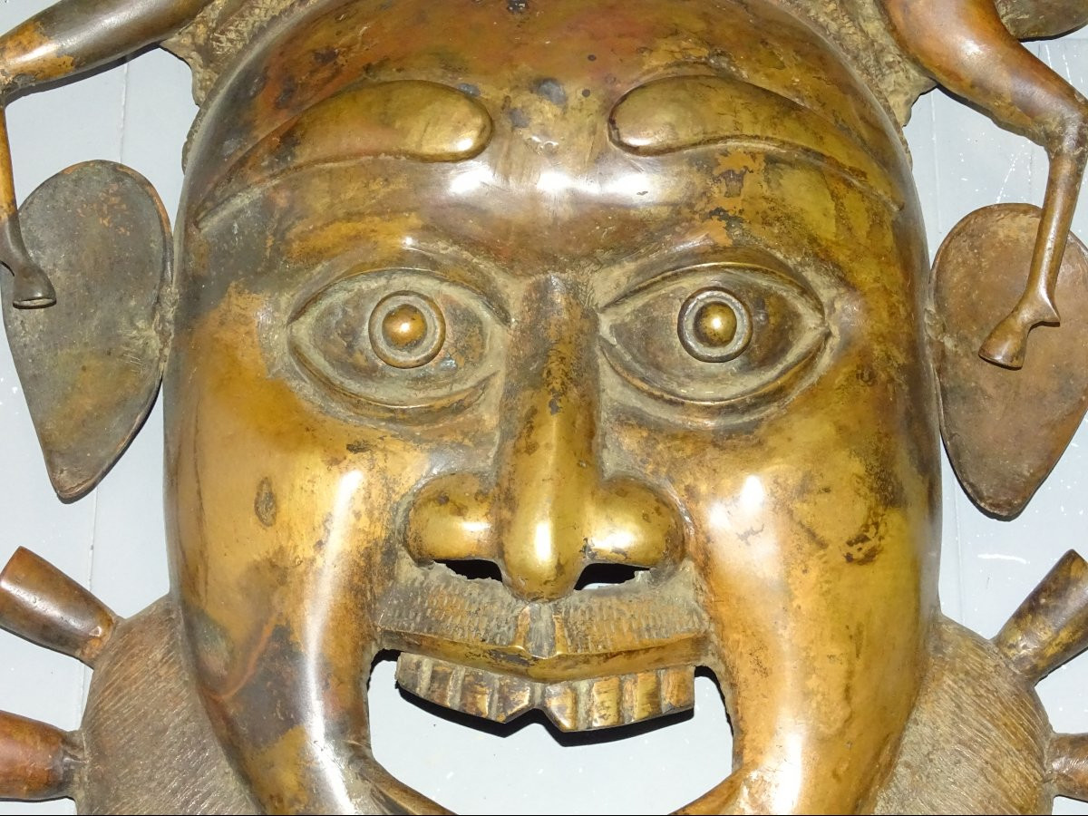 Grand masque Bamoun en bronze, cameroun, 87 cm-photo-6