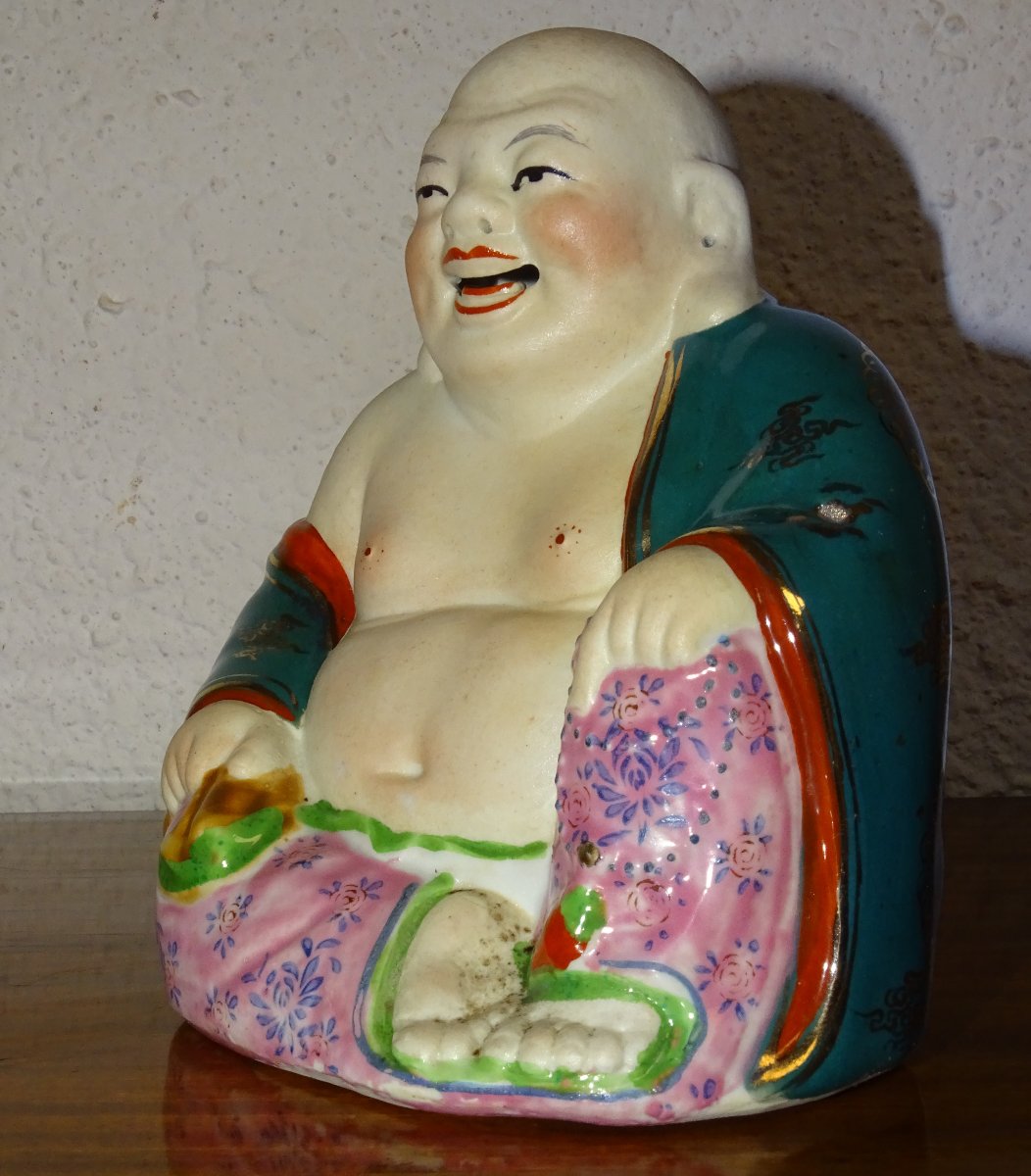 Laughing Buddha, Also Known As Milefo, Signed On The Underside, Chinese Porcelain, 15 Cm-photo-2