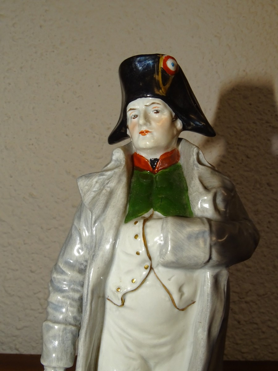 figurine Napoléon en porcelaine voir marque