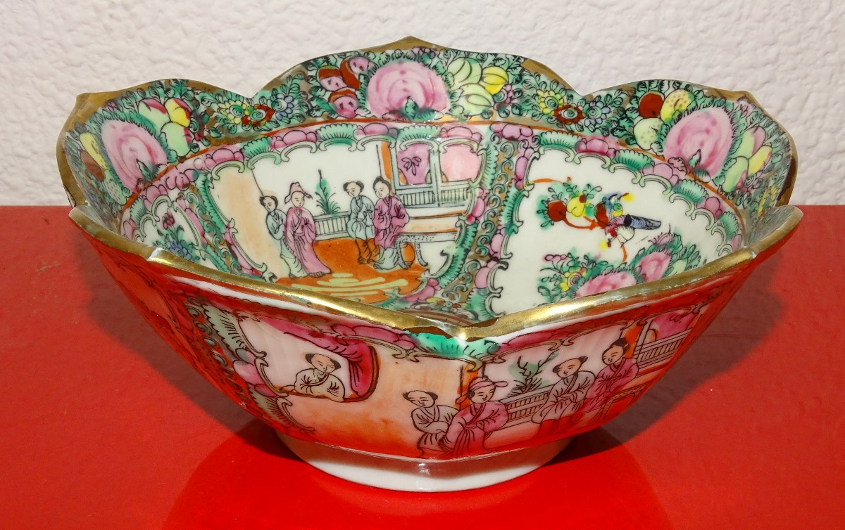 important bol porcelaine de canton dite famille rose, empereur Qianlong