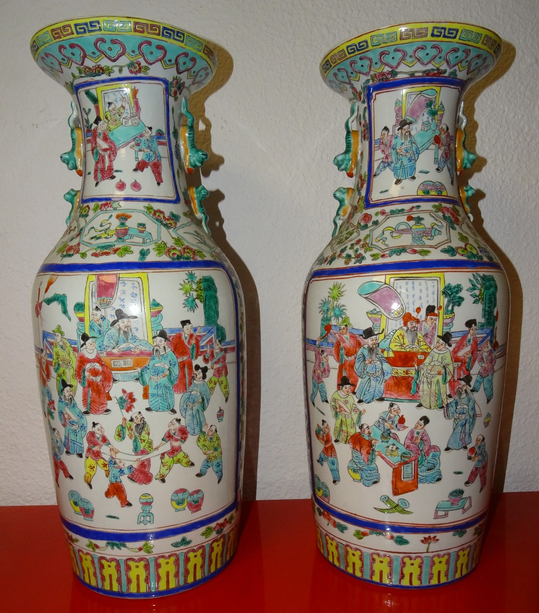 Pair Of Large Famille Rose Porcelain Vases, Qianlong Qing Dynasty, 1736-1795