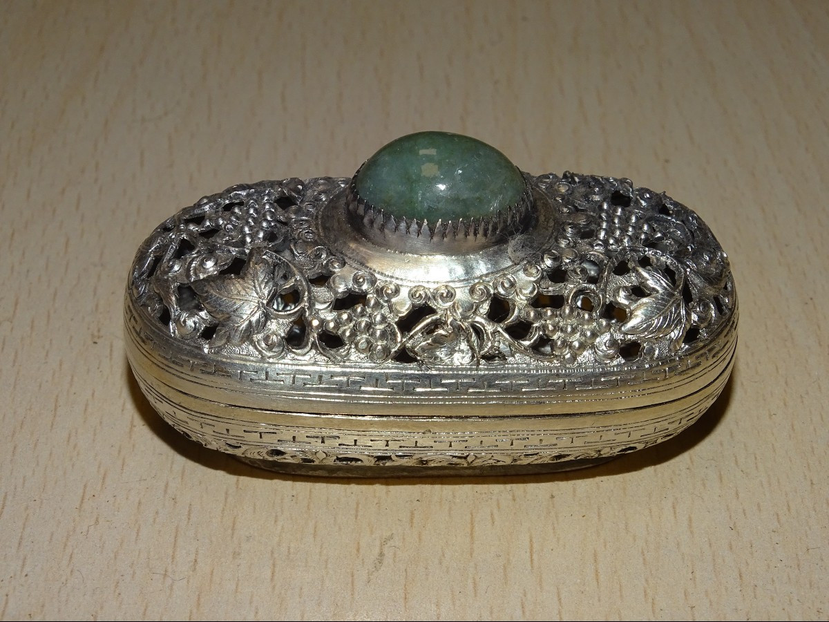 Boite a encens En Argent et pierre dure, Asie Du Sud Est, Début Du XXeme 