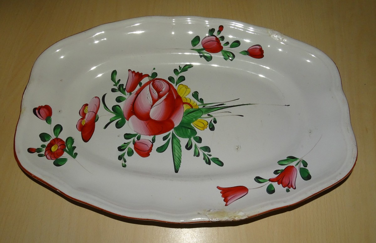 Oval Dish In Des Islettes Earthenware 18th Century