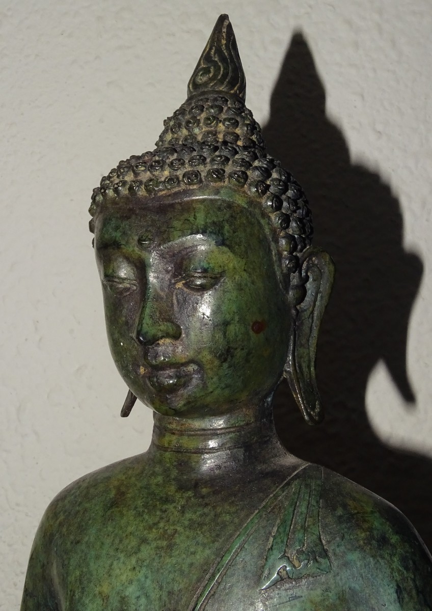 grand bouddha bronze a patine verte, 60 cm