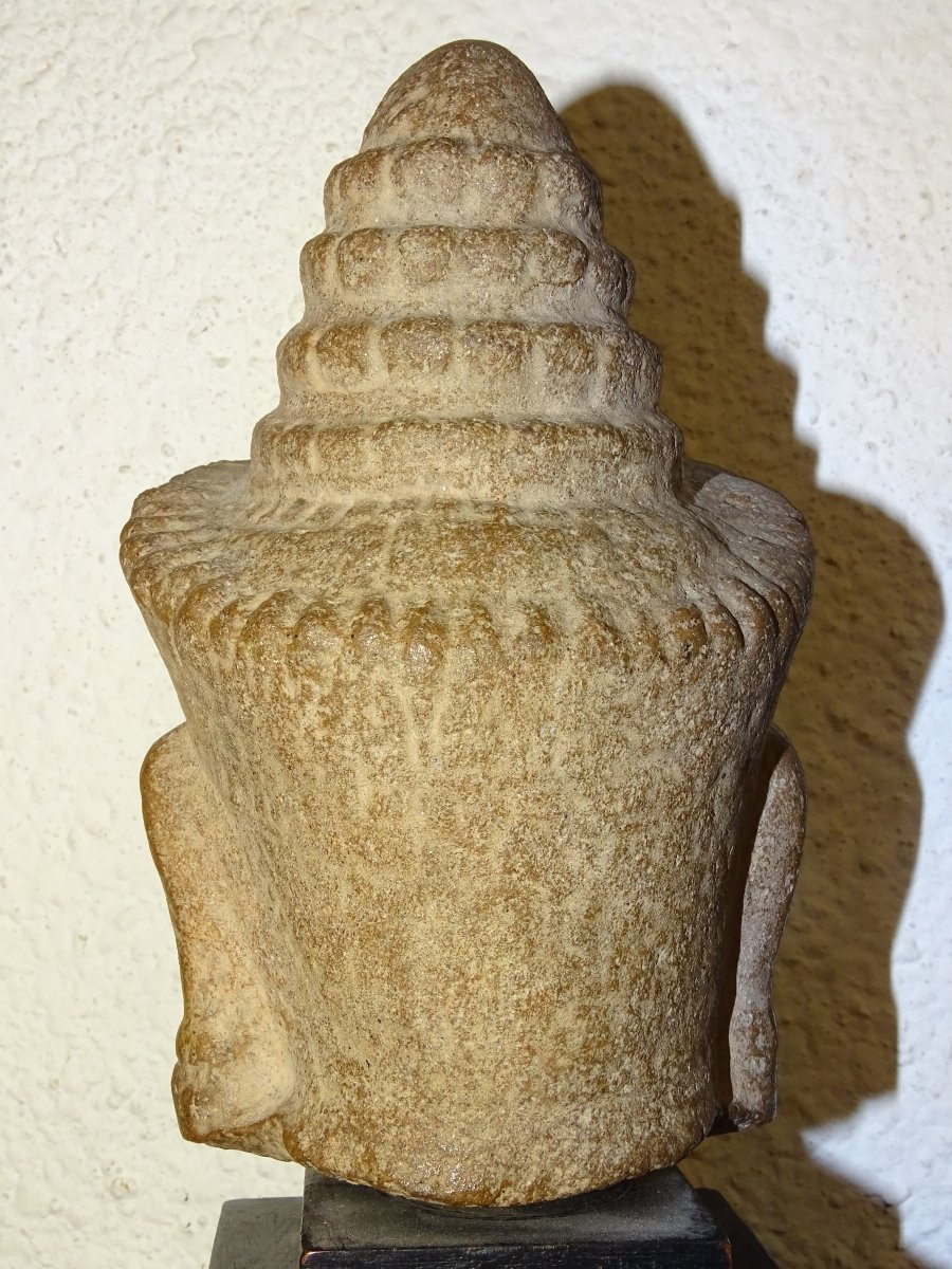 Cambodia, Former Khmer Empire, 12th-13th Century, Stoneware Divinity Head-photo-4
