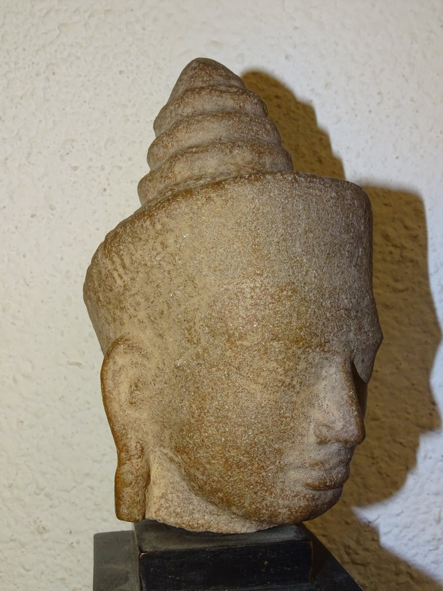 Cambodia, Former Khmer Empire, 12th-13th Century, Stoneware Divinity Head-photo-2