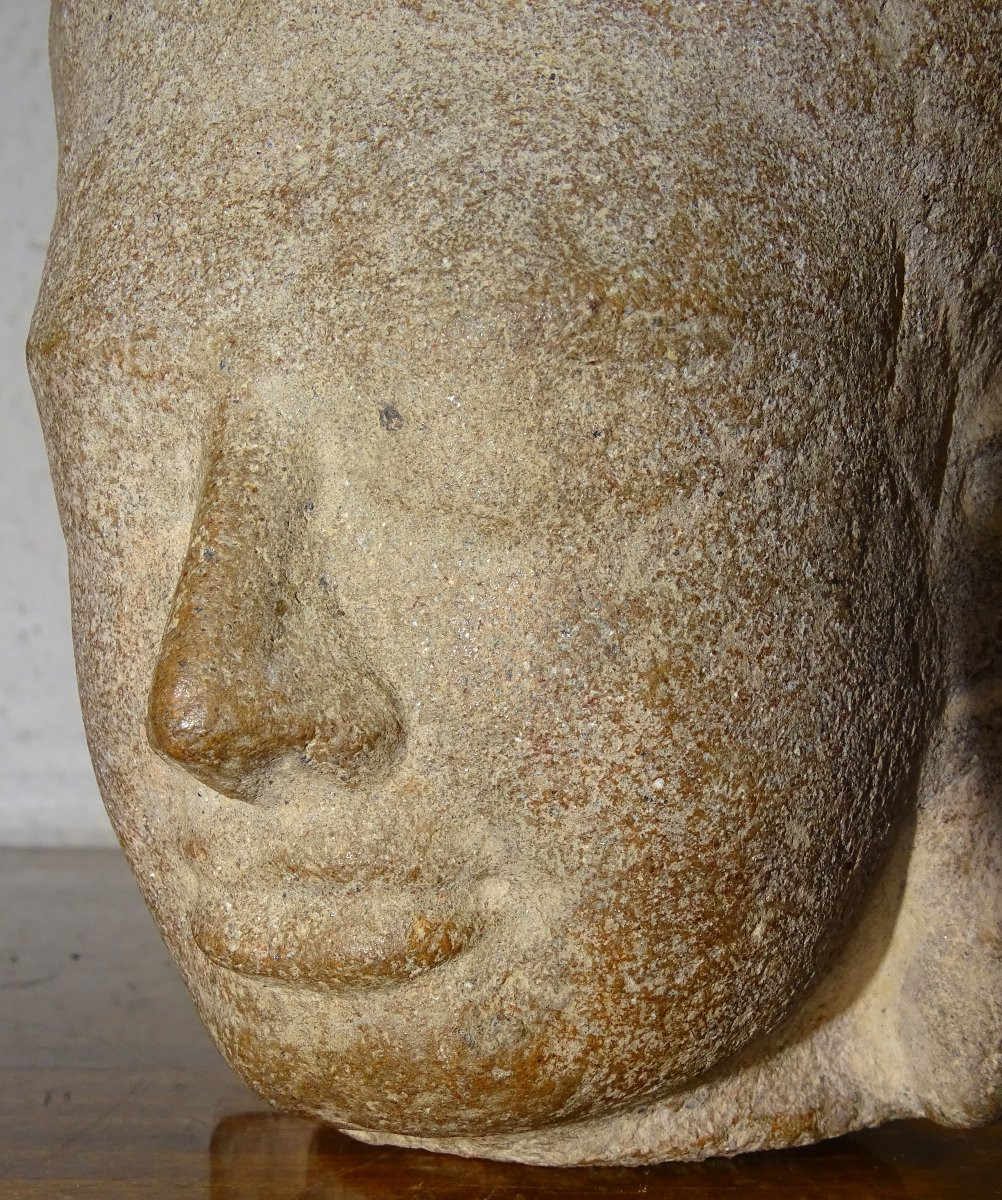 Cambodia, Former Khmer Empire, 12th-13th Century, Stoneware Divinity Head-photo-4