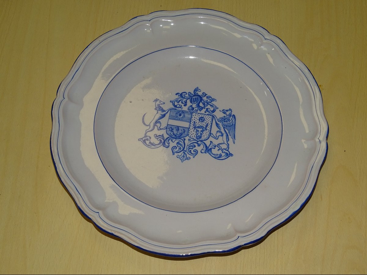 Emile Gallé, Suite Of 3 Earthenware Dishes With Coat Of Arms, 32.5 Cm-photo-2