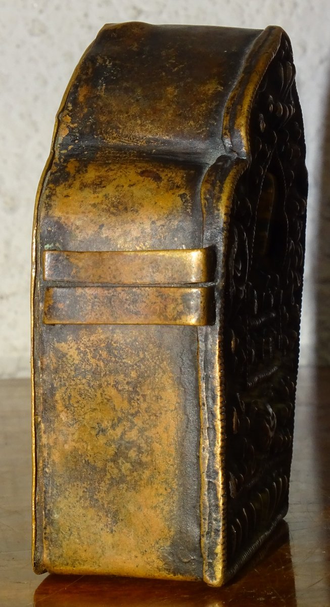 Ancient Tibetan Ghau Reliquary - Tsa-tsa Bhairava-photo-4