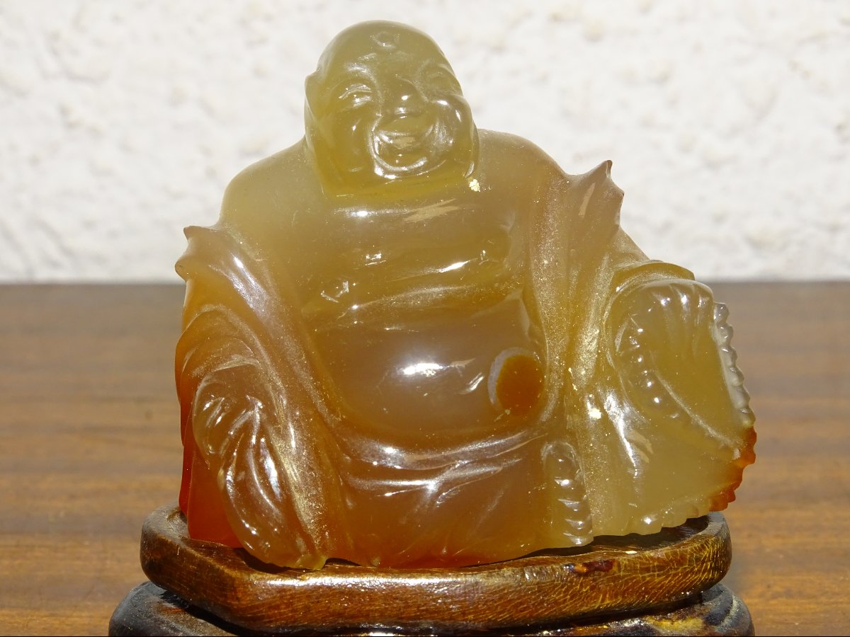 Sculpture: Laughing Buddha (hotei) Made Of Coraline, A Type Of Hard Stone-photo-1