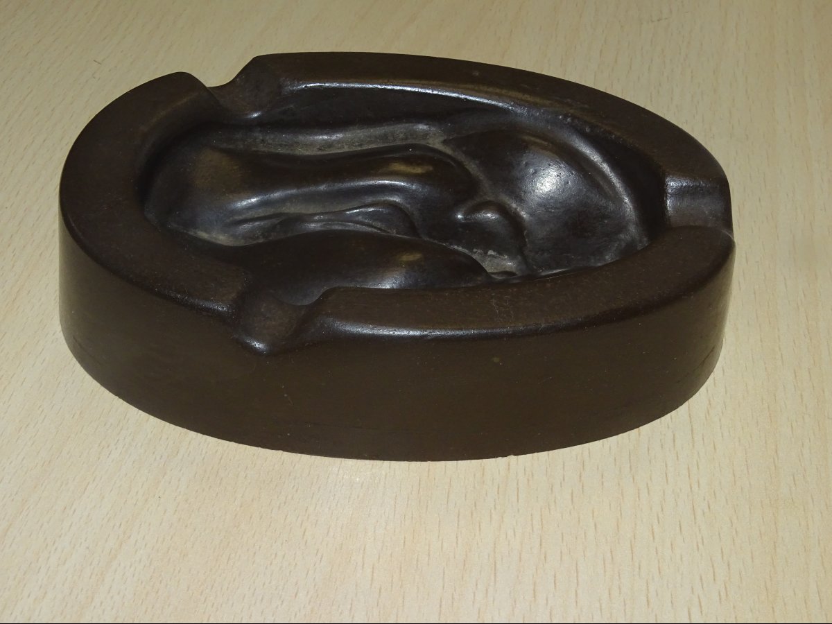 Sculpture signée césar, sexe feminin, vulve, en résine