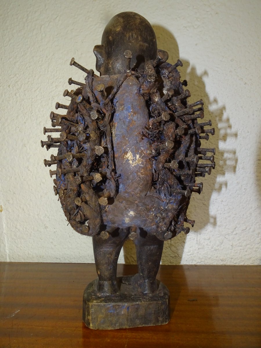 Fétiche à clous Nkisi Nkonde, peuple Kongo, Congo, milieu XXᵉ siècle-photo-3