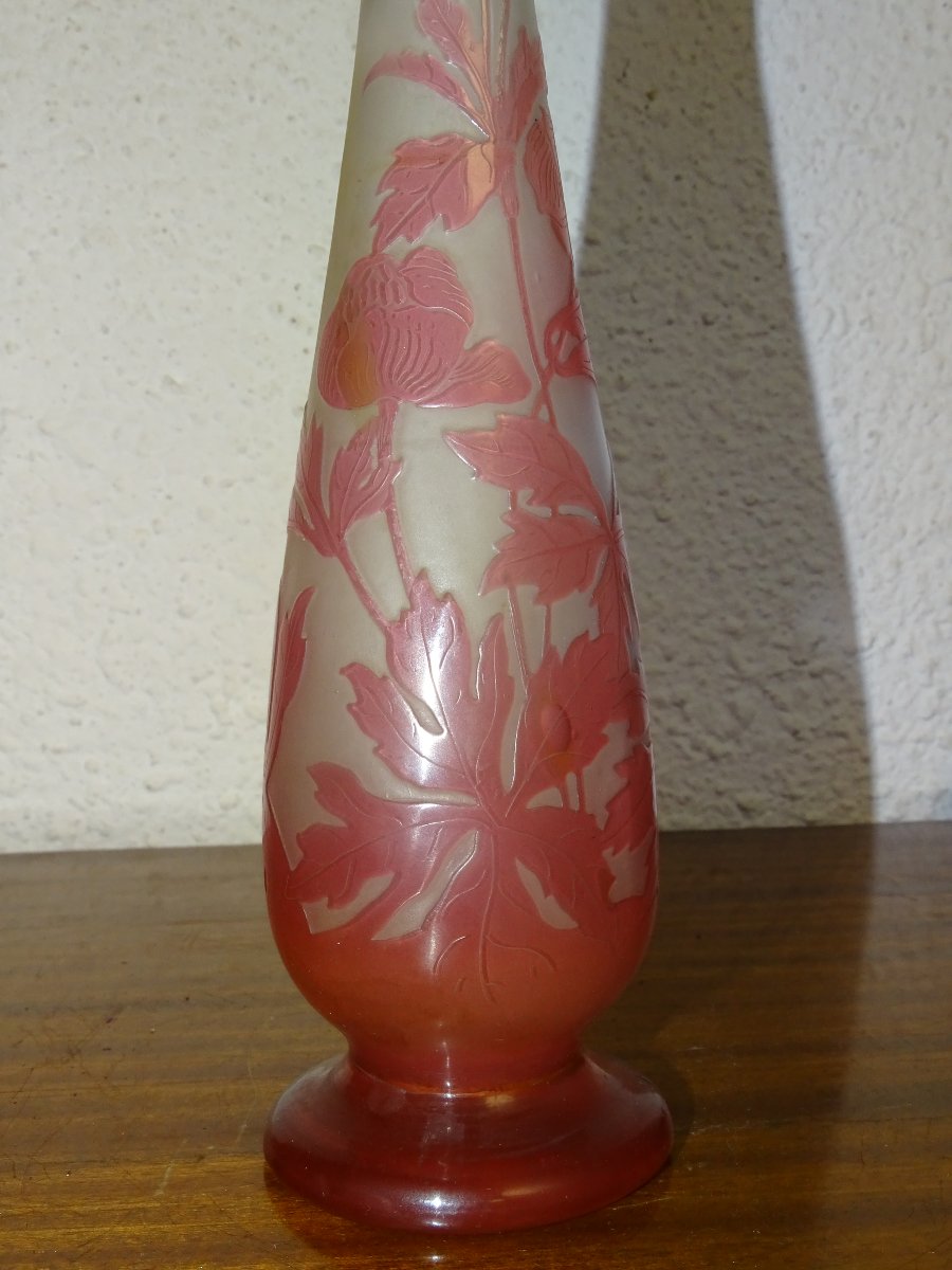 Vase Gallé Art Nouveau – verre multicouche à décor floral – H. 24.5 cm -photo-3