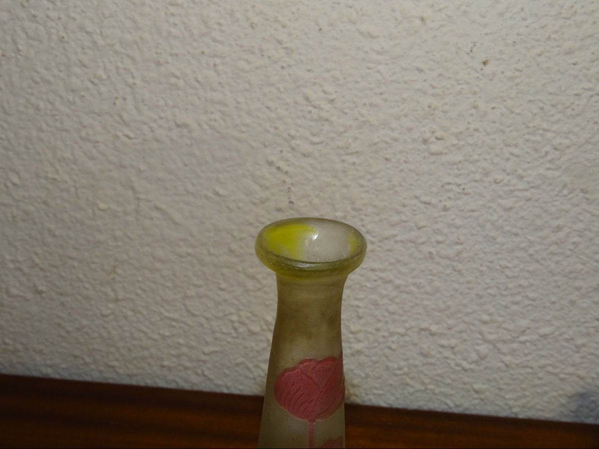Vase Gallé Art Nouveau – verre multicouche à décor floral – H. 24.5 cm -photo-2