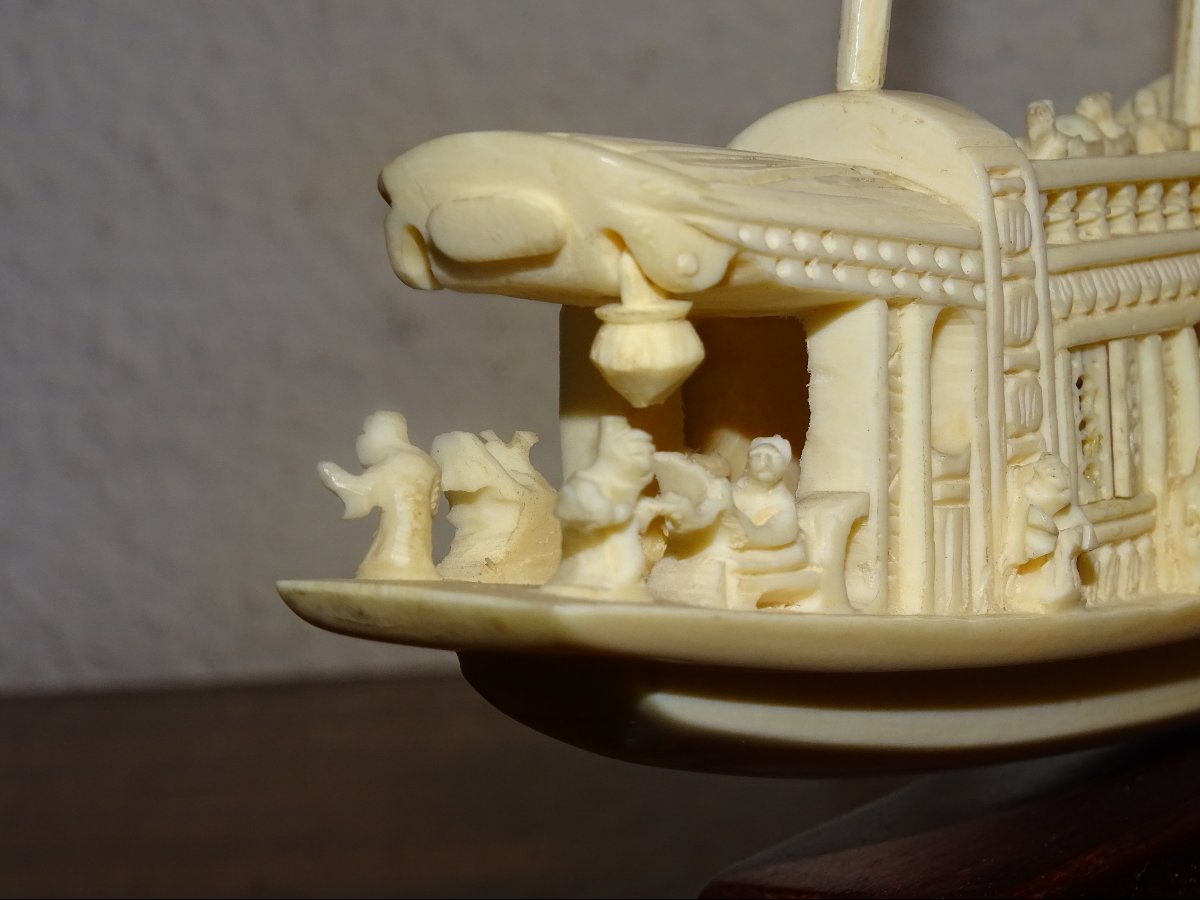 Imperial Junk Made Of Carved Ivory – Canton, Late 19th Century-photo-3