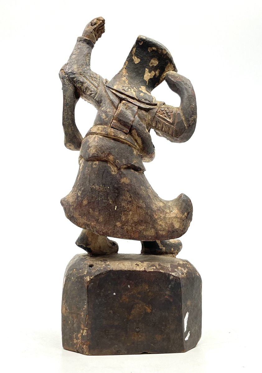 China. Wooden Warrior Figurine, Standing On A Base Carved With Three Children, 19th Century-photo-2